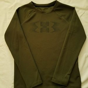 Boys waffle under armour shirt